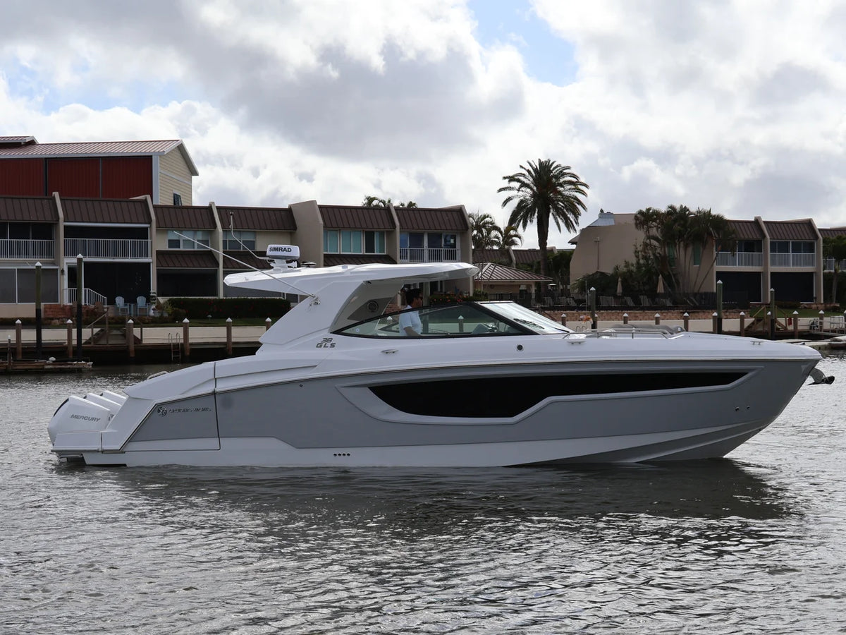 2026 Cruisers Yachts 38 GLS Outboard 38.0 feet, Clearwater, Florida #9
