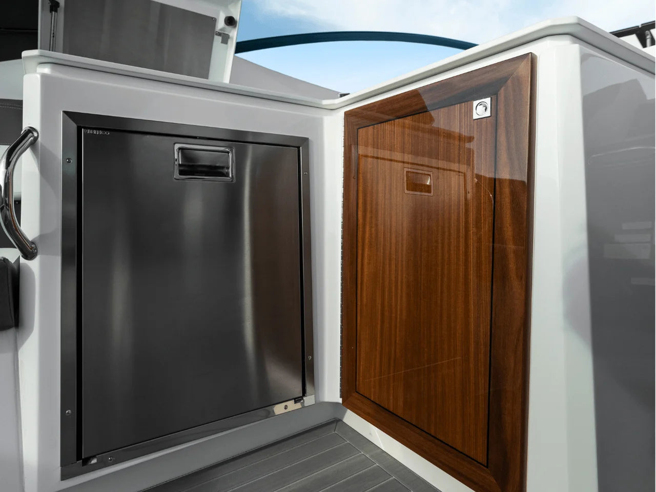 2027 Cruisers Yachts 38GLS-OB 38.0 feet, Clearwater, Florida #46