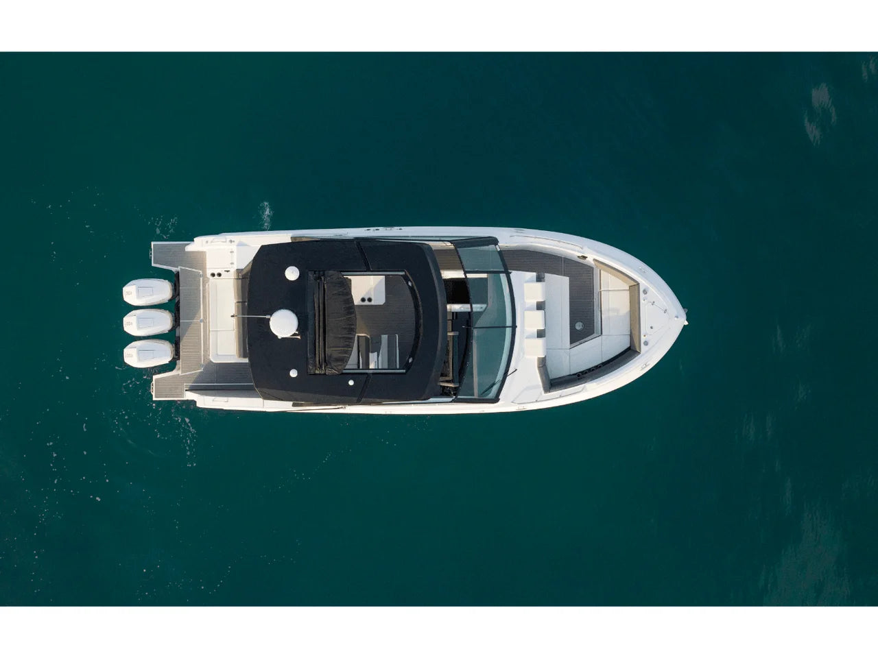 2027 Cruisers Yachts 38GLS-OB 38.0 feet, Clearwater, Florida #8