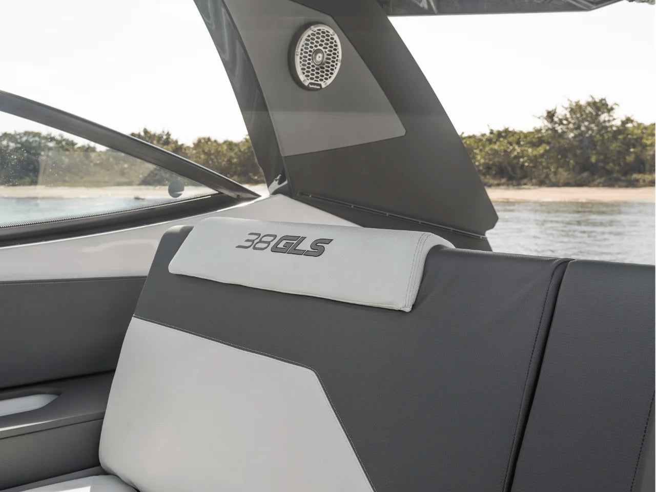 2027 Cruisers Yachts 38GLS-OB 38.0 feet, Clearwater, Florida #74