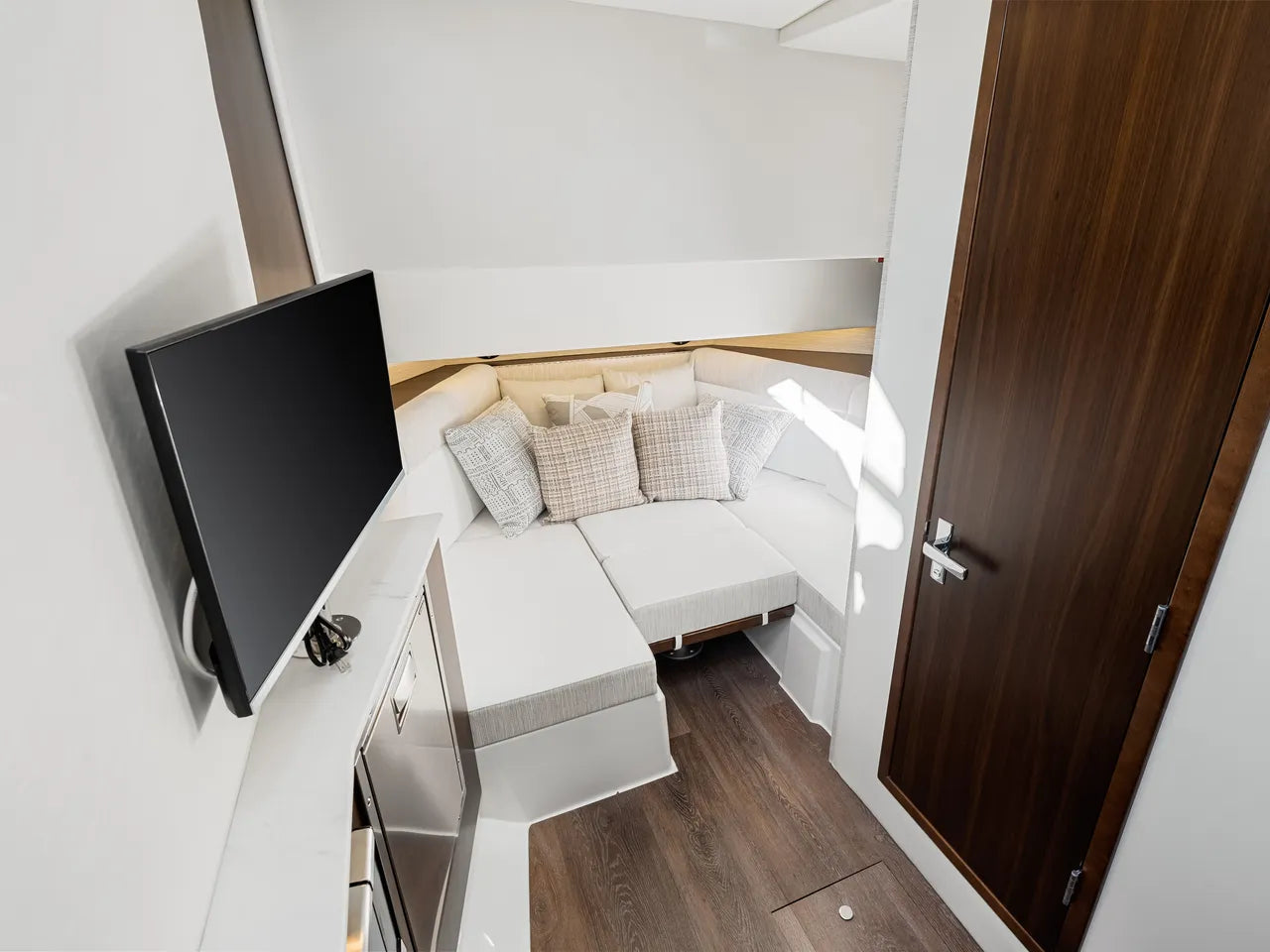 2026 Cruisers Yachts 38 GLS Outboard 38.0 feet, Clearwater, Florida #76