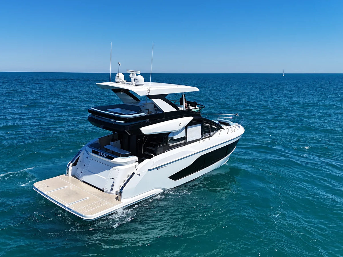 2026 Cruisers Yachts 57 FLY 57.0 feet, Clearwater, Florida #7