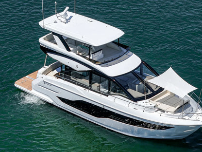 2027 Cruisers Yachts 50 FLY 50.0 feet, Clearwater, Florida #12