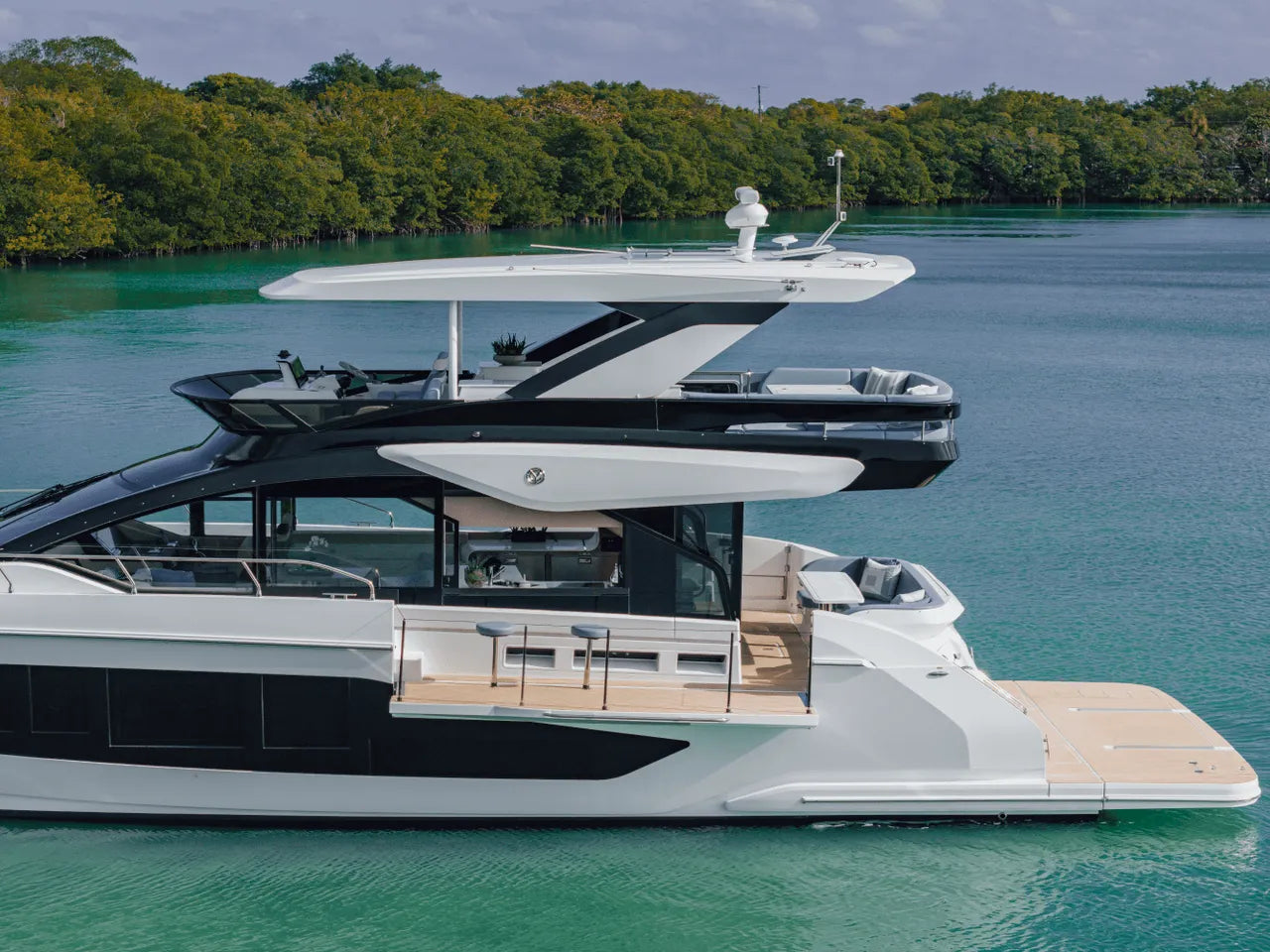 2026 Cruisers Yachts 57 FLY 57.0 feet, Clearwater, Florida #10