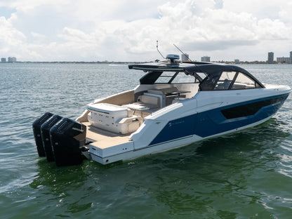 2025 Cruisers Yachts 50 GLS Outboard 50.0 feet, Clearwater, Florida #14