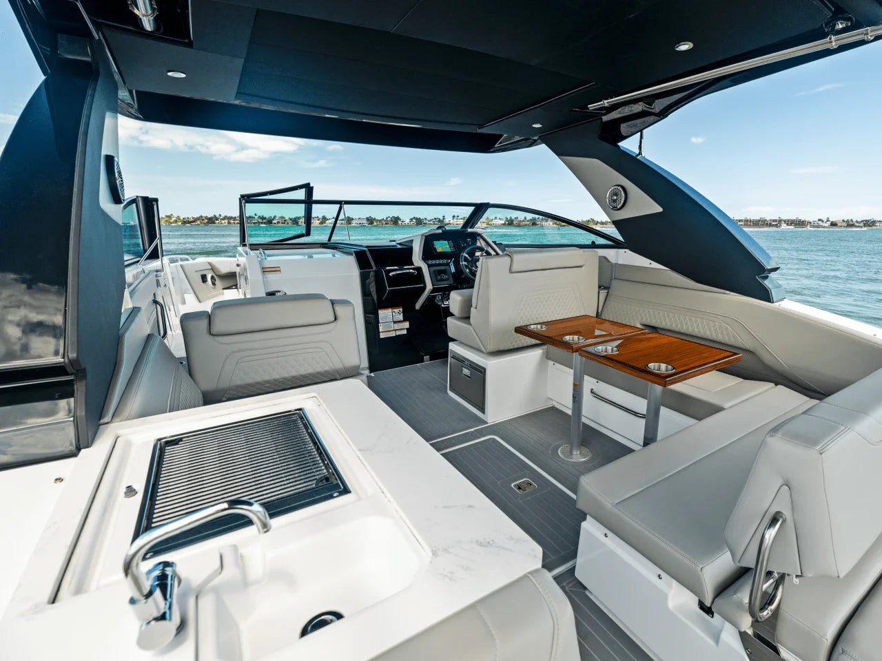 2027 Cruisers Yachts 34 GLS Outboard 34.0 feet, Clearwater, Florida #141