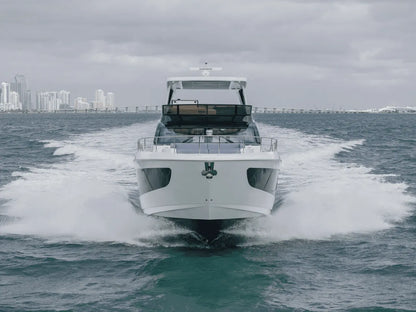 2026 Cruisers Yachts 57 FLY 57.0 feet, Clearwater, Florida #7