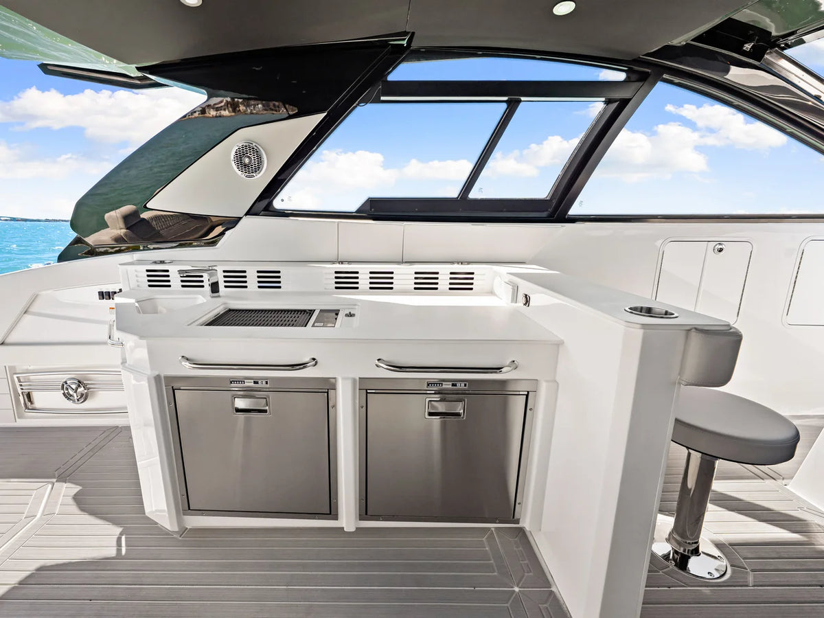 2026 Cruisers Yachts 42 GLS Outboard 42.0 feet, Clearwater, Florida #5