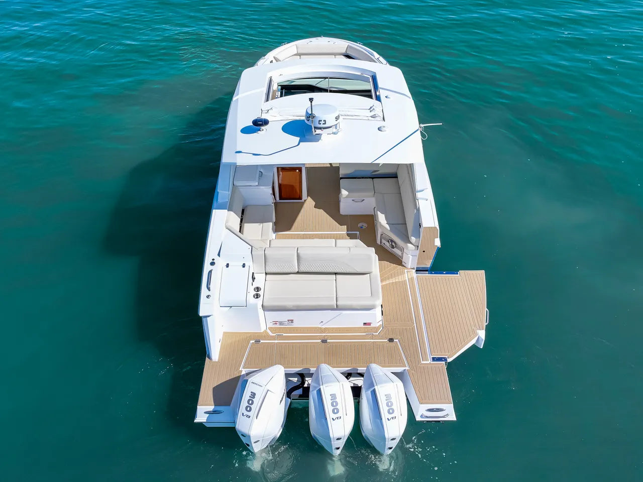 2026 Cruisers Yachts 38 GLS Outboard 38.0 feet, Clearwater, Florida #9