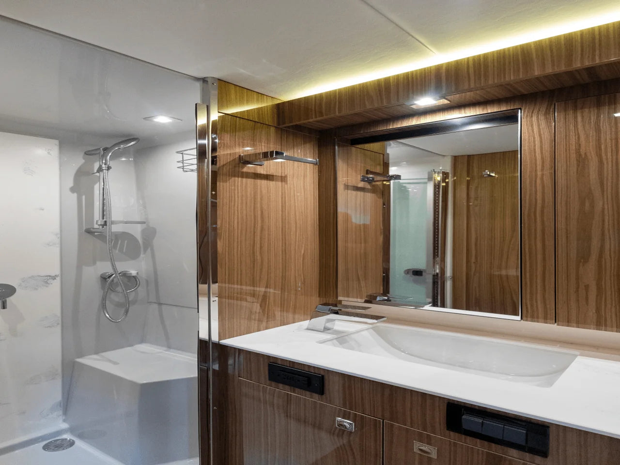 2026 Cruisers Yachts 50 Cantius 50.0 feet, Clearwater, Florida #59