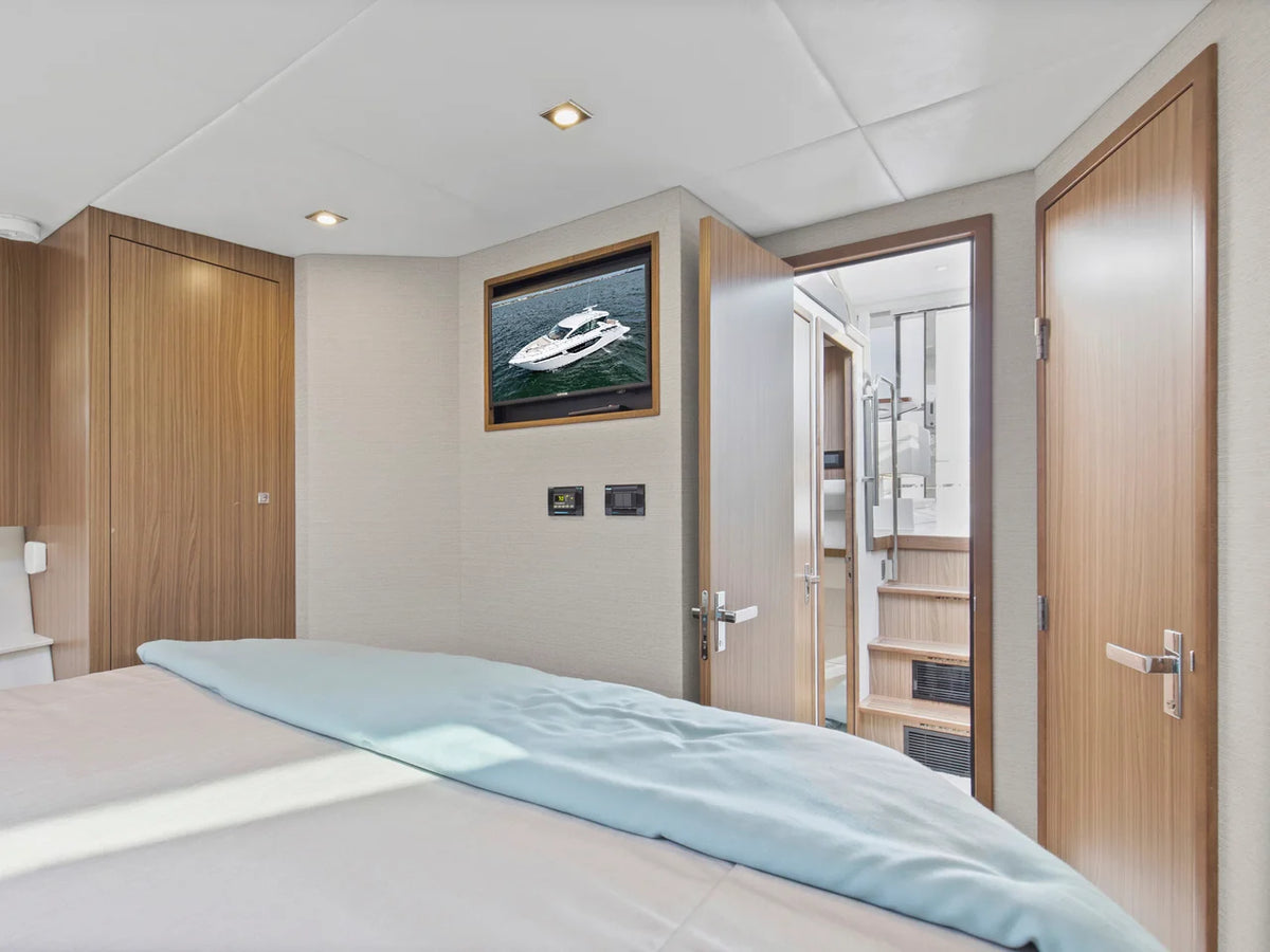 2026 Cruisers Yachts 42 Cantius 42.0 feet, Clearwater, Florida #34