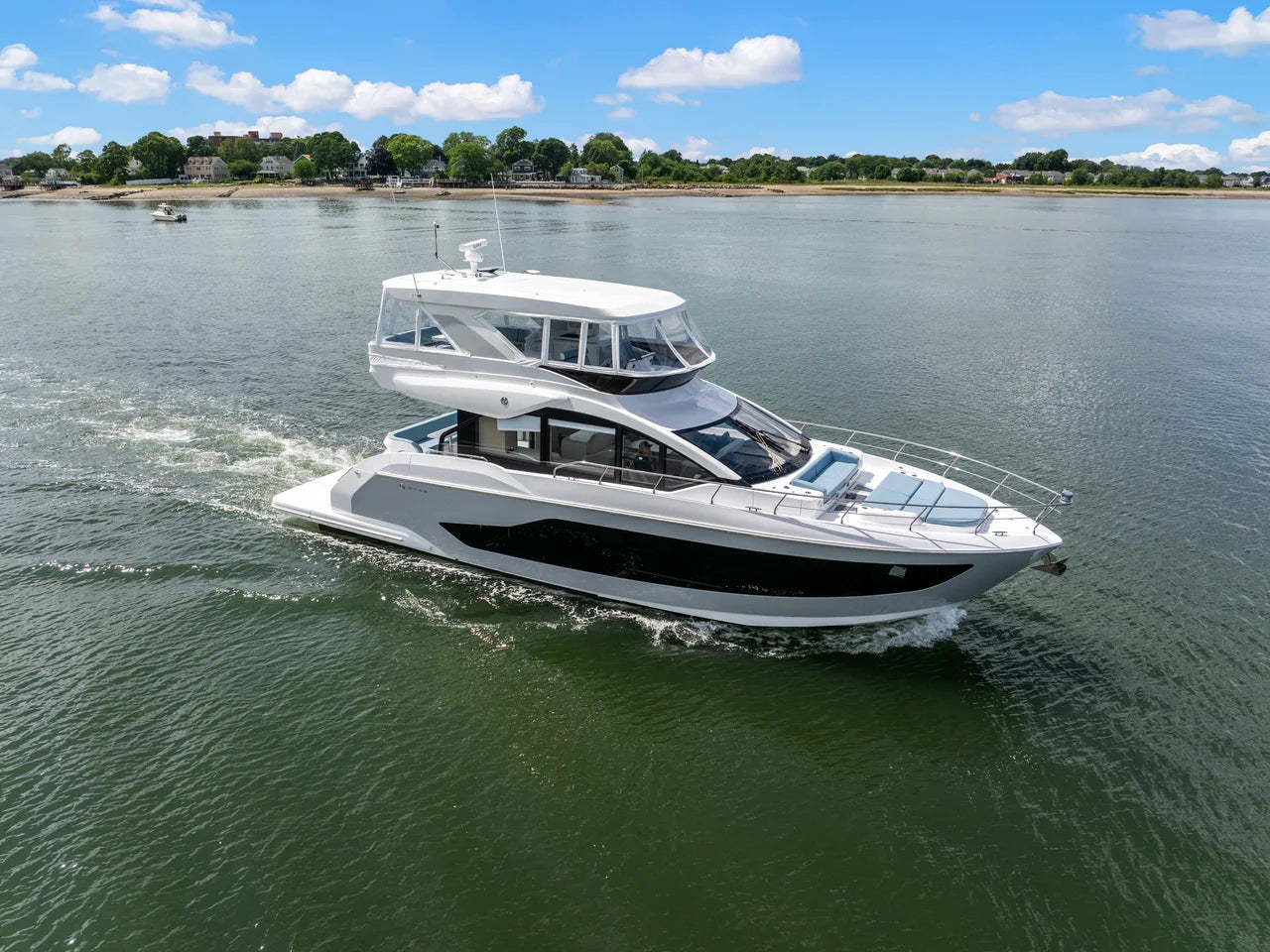 2026 Cruisers Yachts 57 FLY 57.0 feet, Clearwater, Florida #81