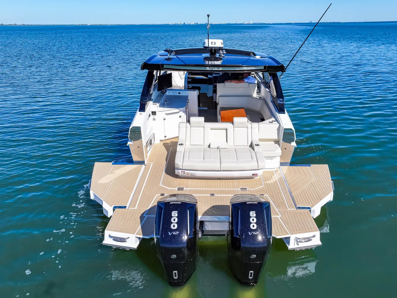 2026 Cruisers Yachts 42 GLS Outboard 42.0 feet, Clearwater, Florida #17