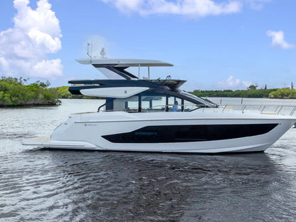 2026 Cruisers Yachts 57 FLY 57.0 feet, Clearwater, Florida #5