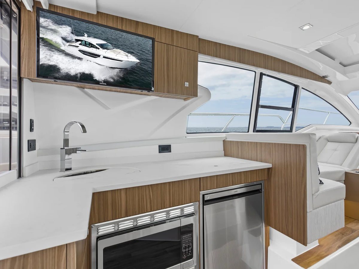 2026 Cruisers Yachts 42 Cantius 42.0 feet, Clearwater, Florida #33