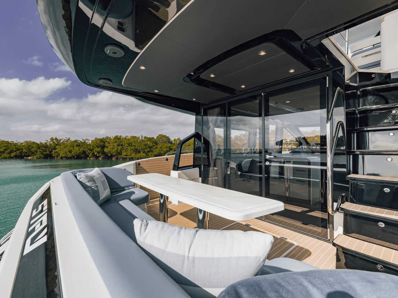 2027 Cruisers Yachts 57 FLY 57.0 feet, Clearwater, Florida #36