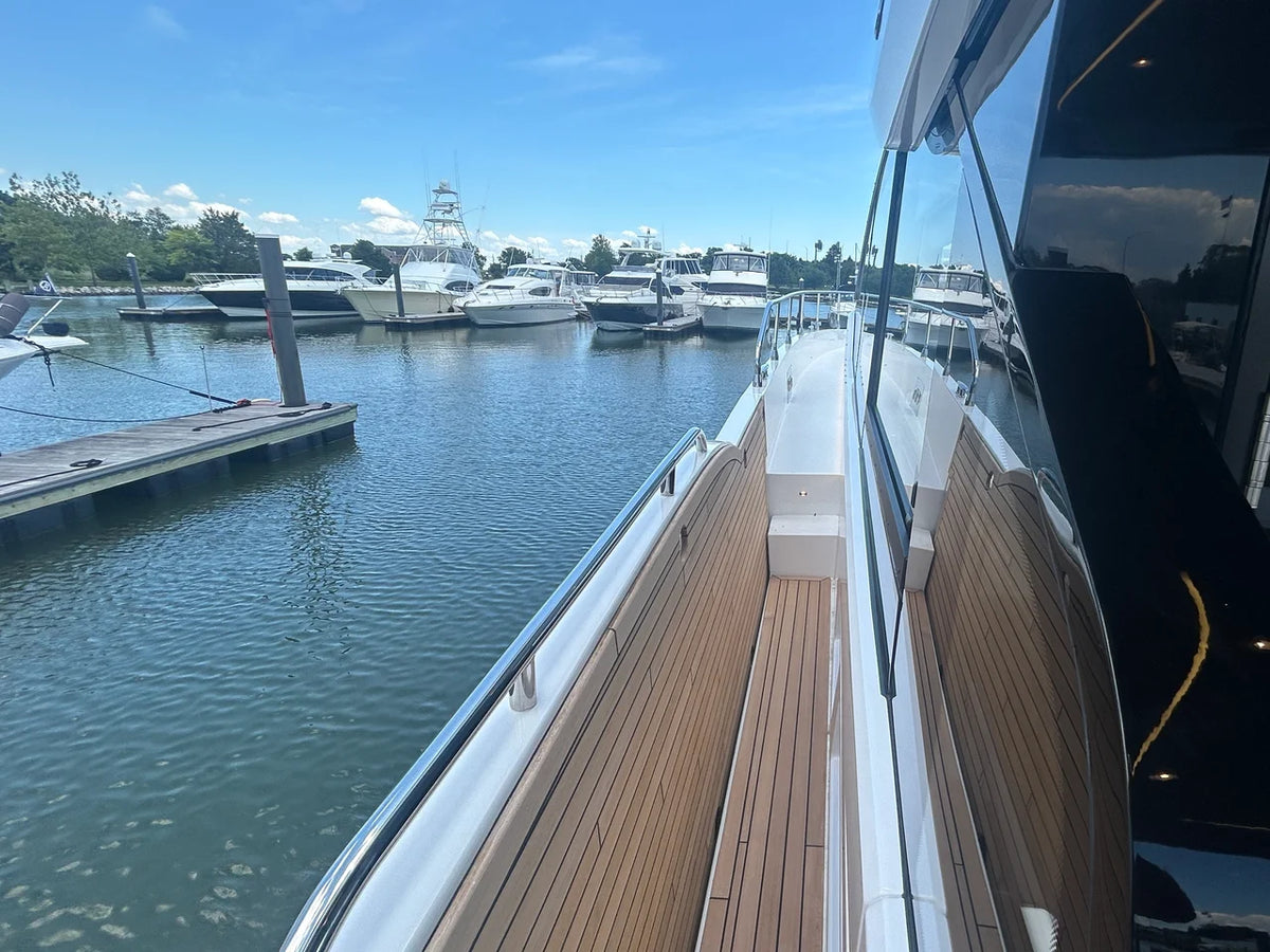 2026 Cruisers Yachts 57 FLY 57.0 feet, Clearwater, Florida #16