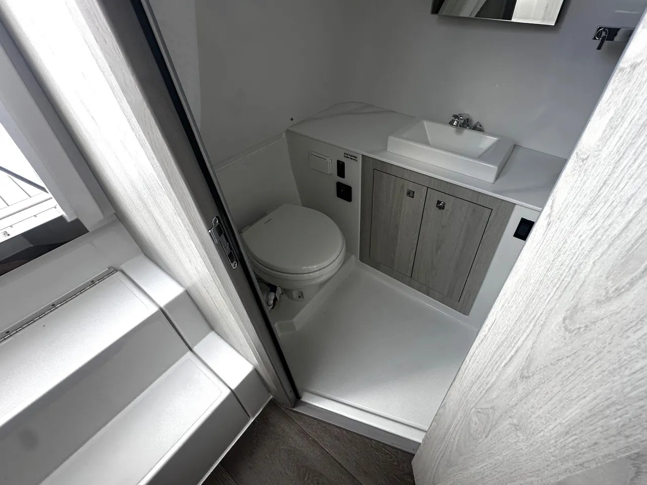 2026 Cruisers Yachts 38 VTR 38.0 feet, Clearwater, Florida #53