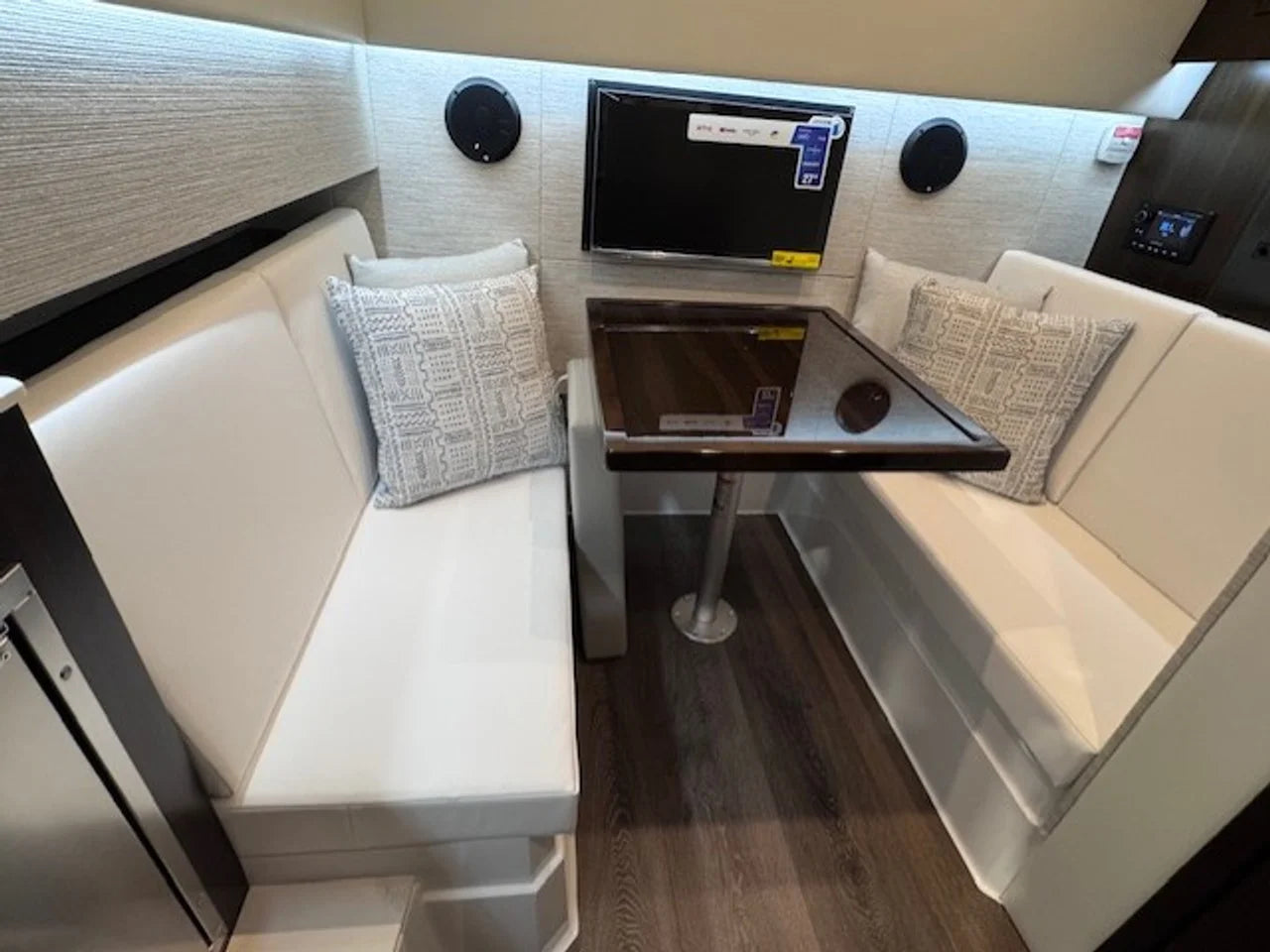 2026 Cruisers Yachts 34 GLS Outboard 34.0 feet, Clearwater, Florida #23