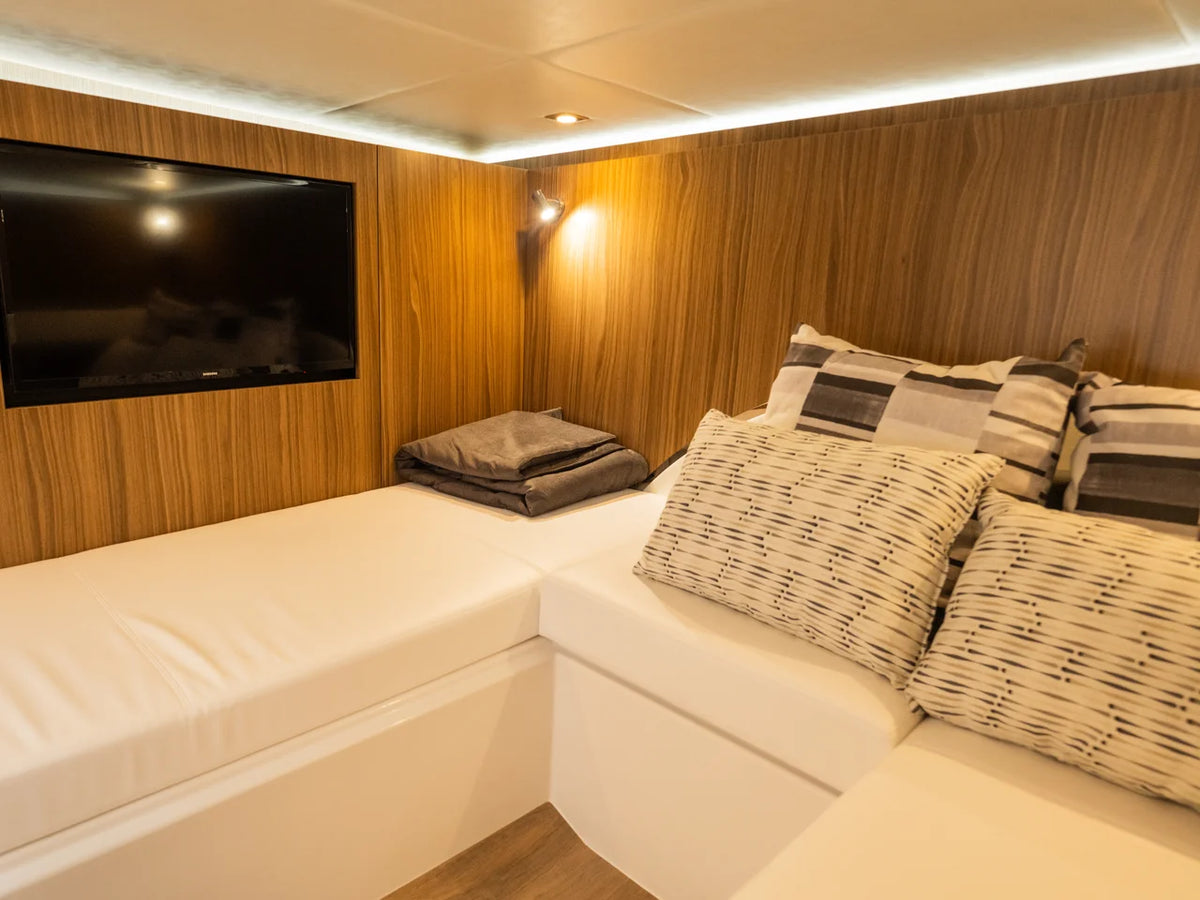 2026 Cruisers Yachts 50GLS OB 50.0 feet, Clearwater, Florida #76