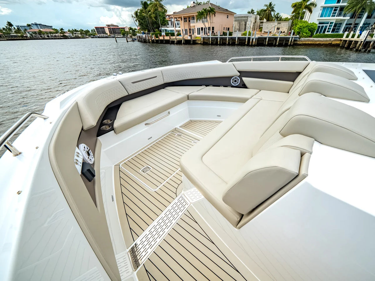 2026 Cruisers Yachts 50GLS OB 50.0 feet, Clearwater, Florida #39