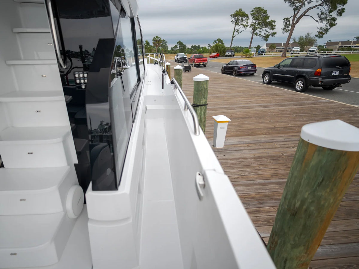 2026 Cruisers Yachts 57 FLY 57.0 feet, Clearwater, Florida #14