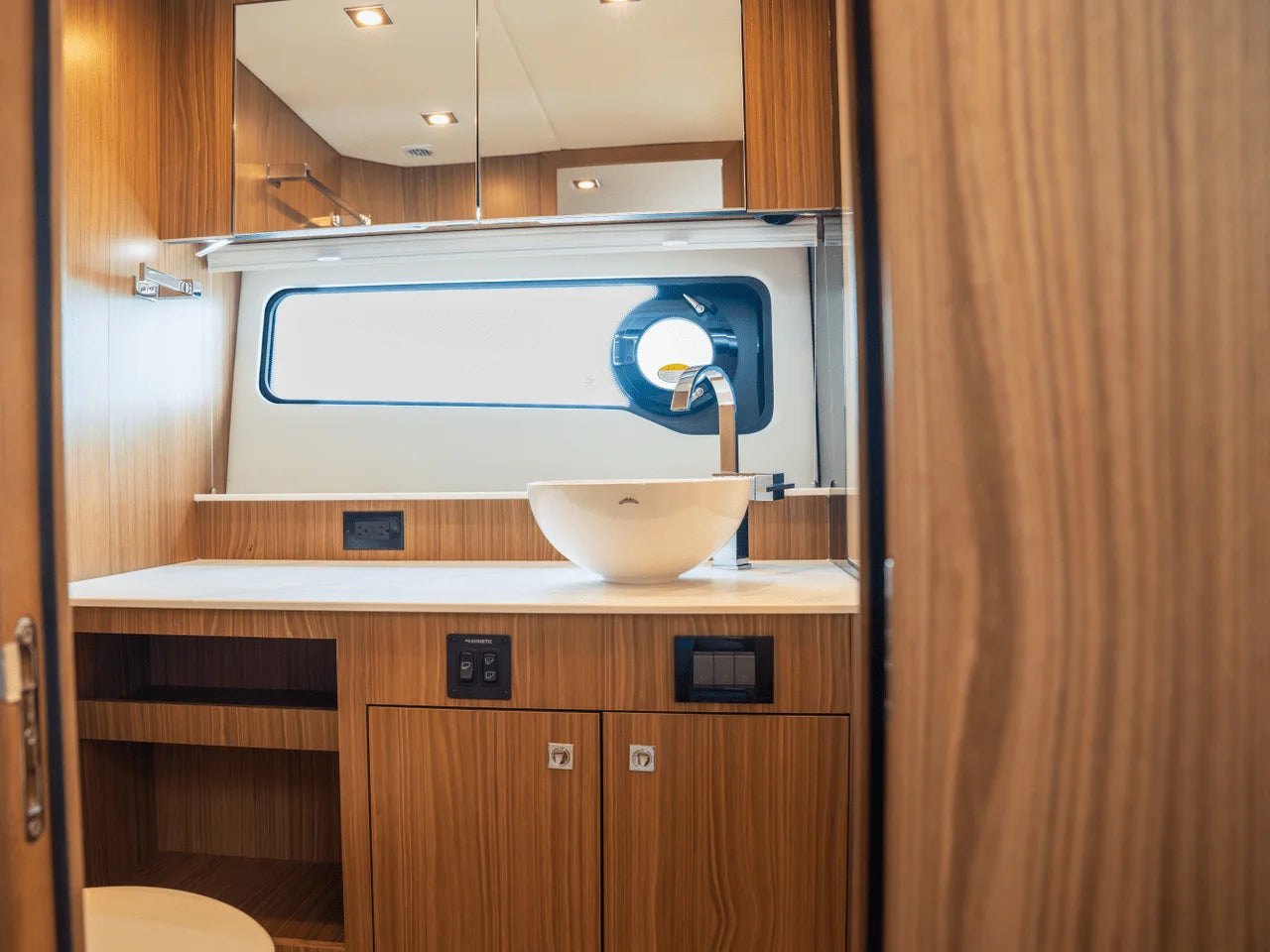 2026 Cruisers Yachts 50GLS OB 50.0 feet, Clearwater, Florida #46