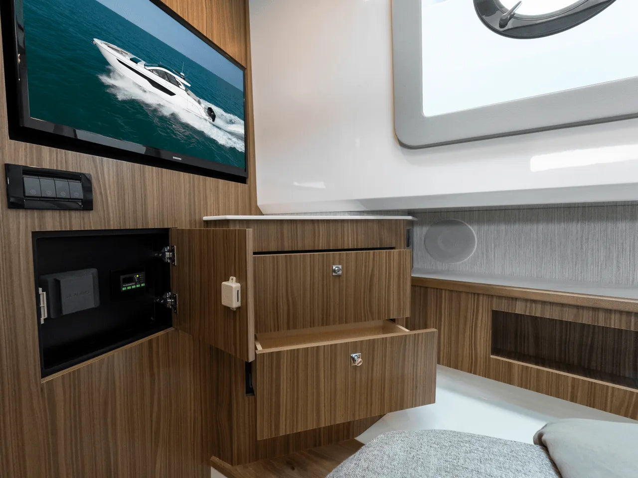 2026 Cruisers Yachts 50GLS OB 50.0 feet, Clearwater, Florida #47