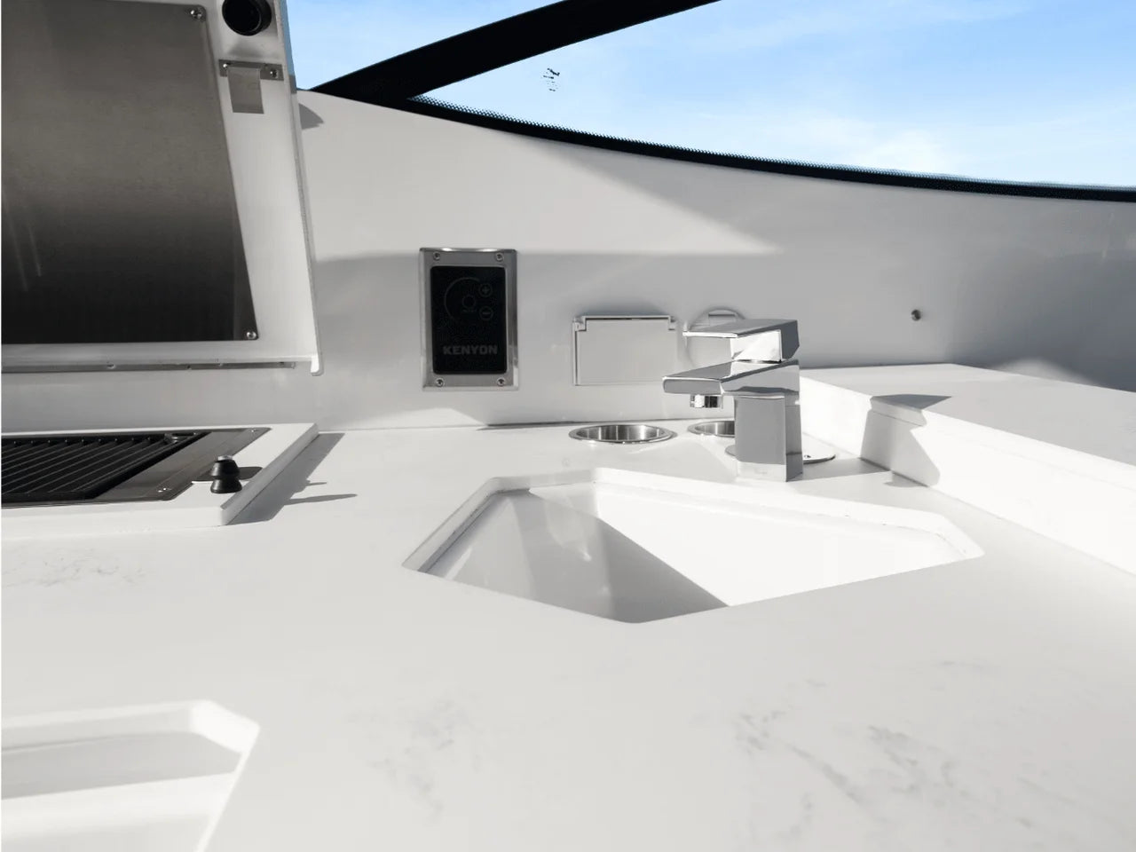 2027 Cruisers Yachts 38GLS-OB 38.0 feet, Clearwater, Florida #40