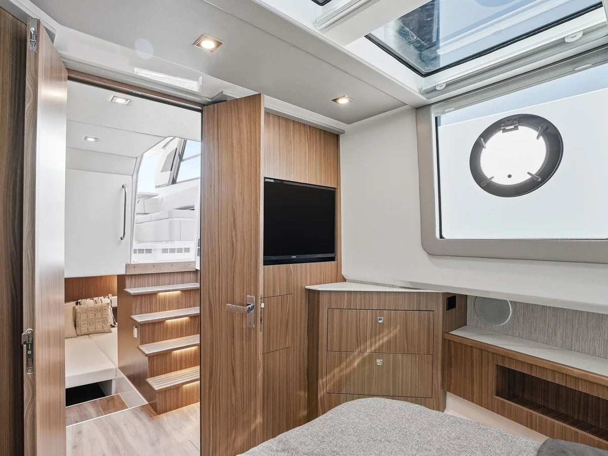 2026 Cruisers Yachts 50GLS OB 50.0 feet, Clearwater, Florida #40