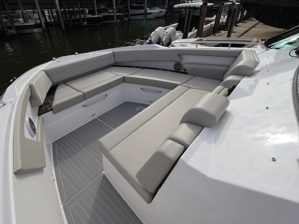 2026 Cruisers Yachts 42 GLS Outboard 42.0 feet, Clearwater, Florida #42