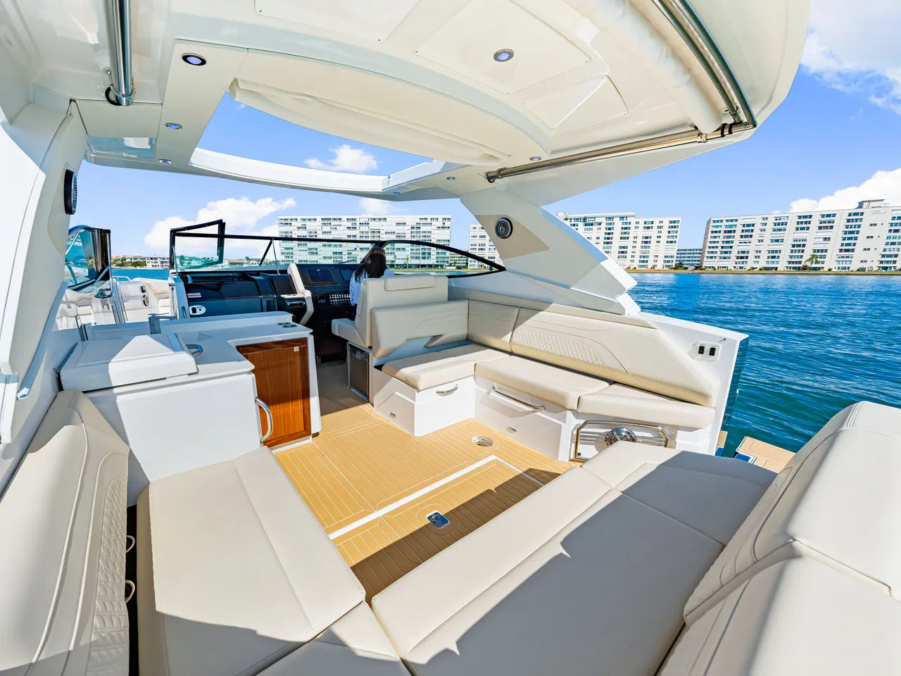 2026 Cruisers Yachts 38 GLS Outboard 38.0 feet, Clearwater, Florida #58