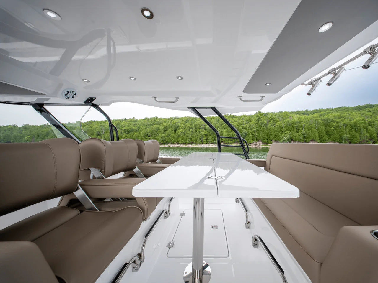 2026 Cruisers Yachts 38 VTR 38.0 feet, Clearwater, Florida #36