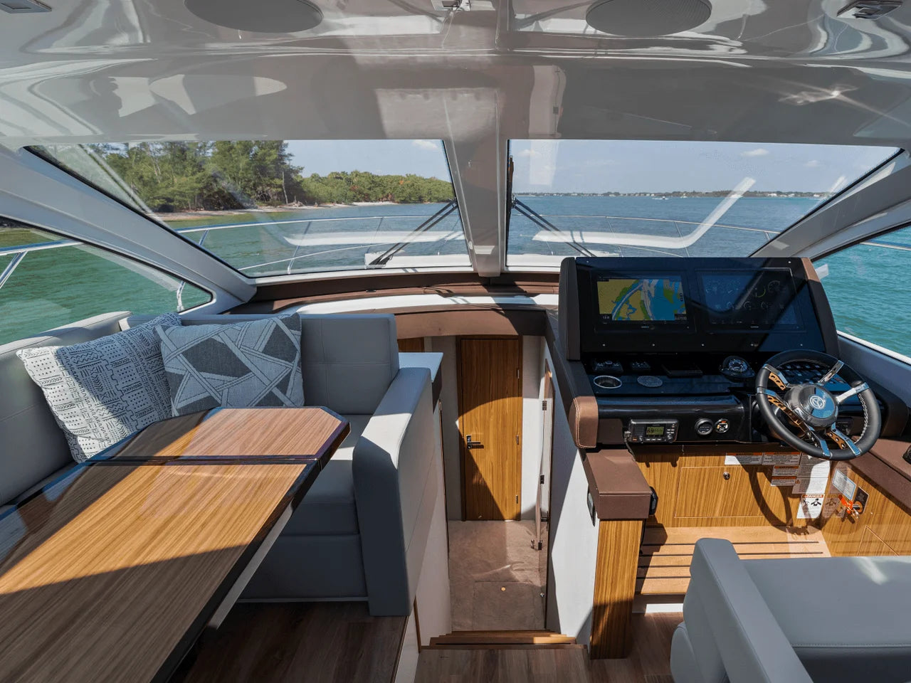 2026 Cruisers Yachts 50 Cantius 50.0 feet, Clearwater, Florida #109