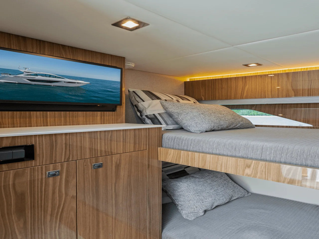 2026 Cruisers Yachts 50 Cantius 50.0 feet, Clearwater, Florida #132