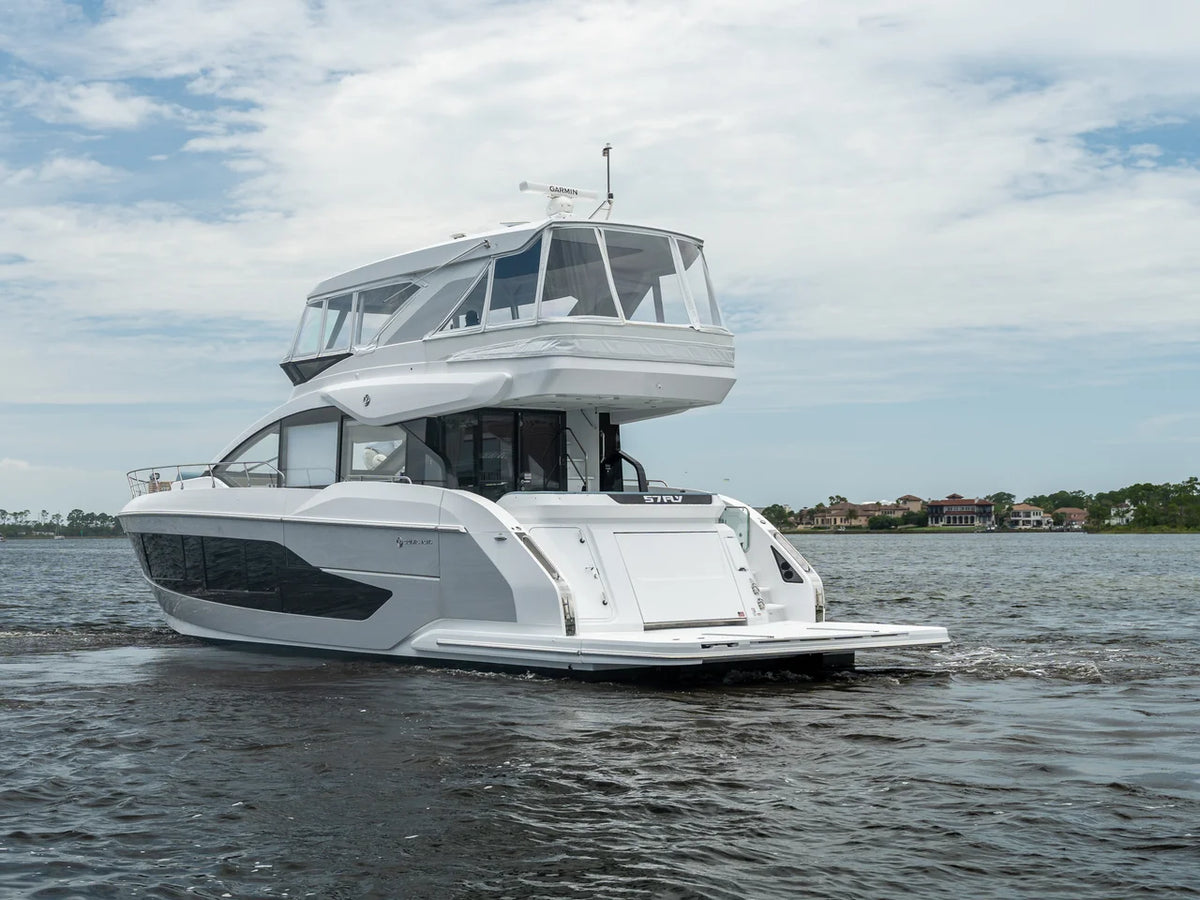 2026 Cruisers Yachts 57 FLY 57.0 feet, Clearwater, Florida #8