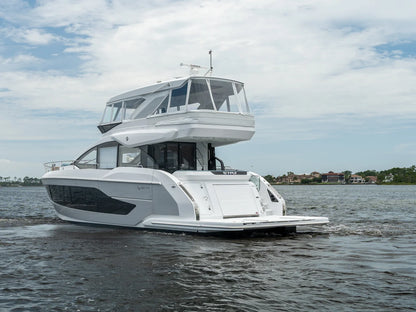 2026 Cruisers Yachts 57 FLY 57.0 feet, Clearwater, Florida #8