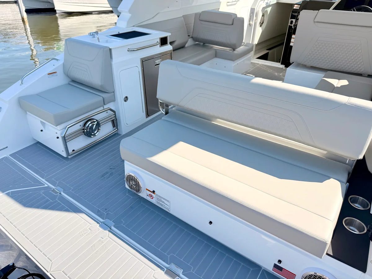 2026 Cruisers Yachts 34 GLS Outboard 34.0 feet, Clearwater, Florida #41