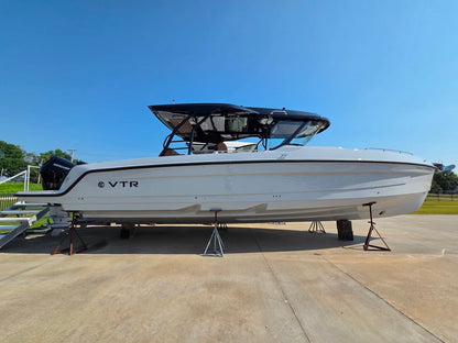 2027 Cruisers Yachts 38 VTR 38.0 feet, Clearwater, Florida #1