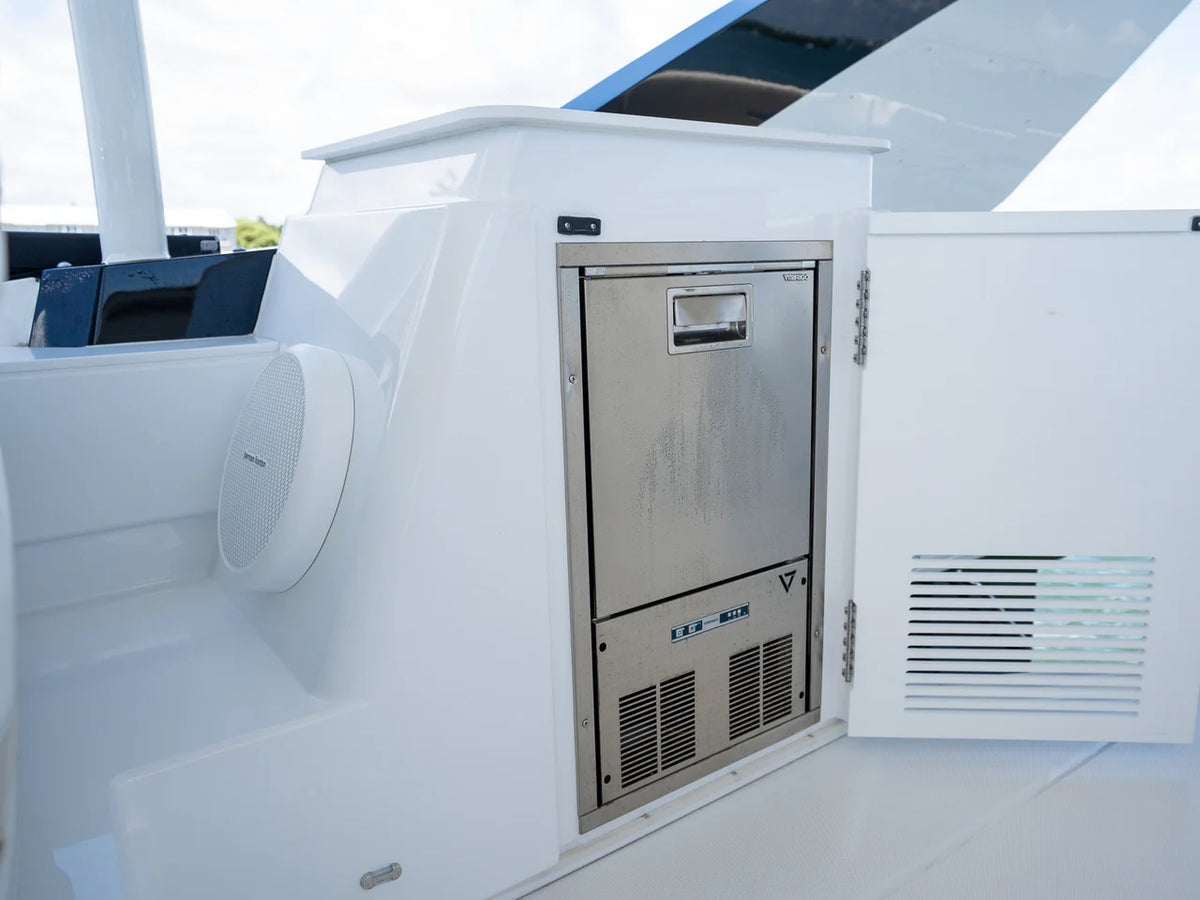 2026 Cruisers Yachts 57 FLY 57.0 feet, Clearwater, Florida #48