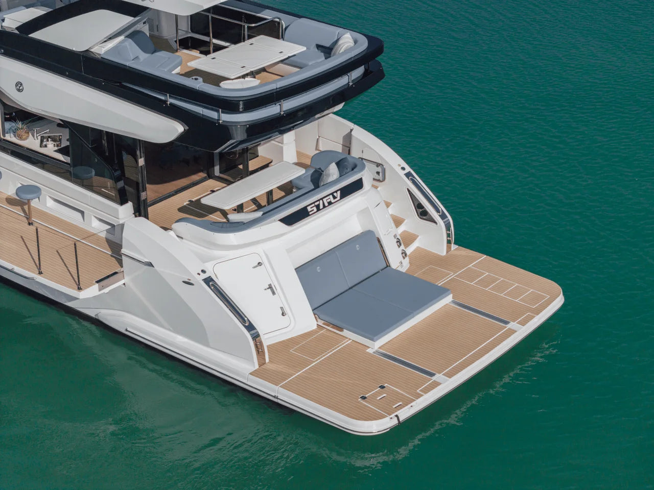 2027 Cruisers Yachts 57 FLY 57.0 feet, Clearwater, Florida #15