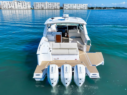2026 Cruisers Yachts 38 GLS Outboard 38.0 feet, Clearwater, Florida #10