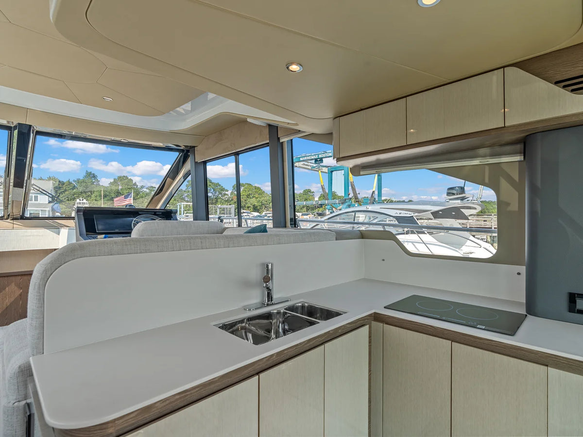 2027 Cruisers Yachts 50 FLY 50.0 feet, Clearwater, Florida #16