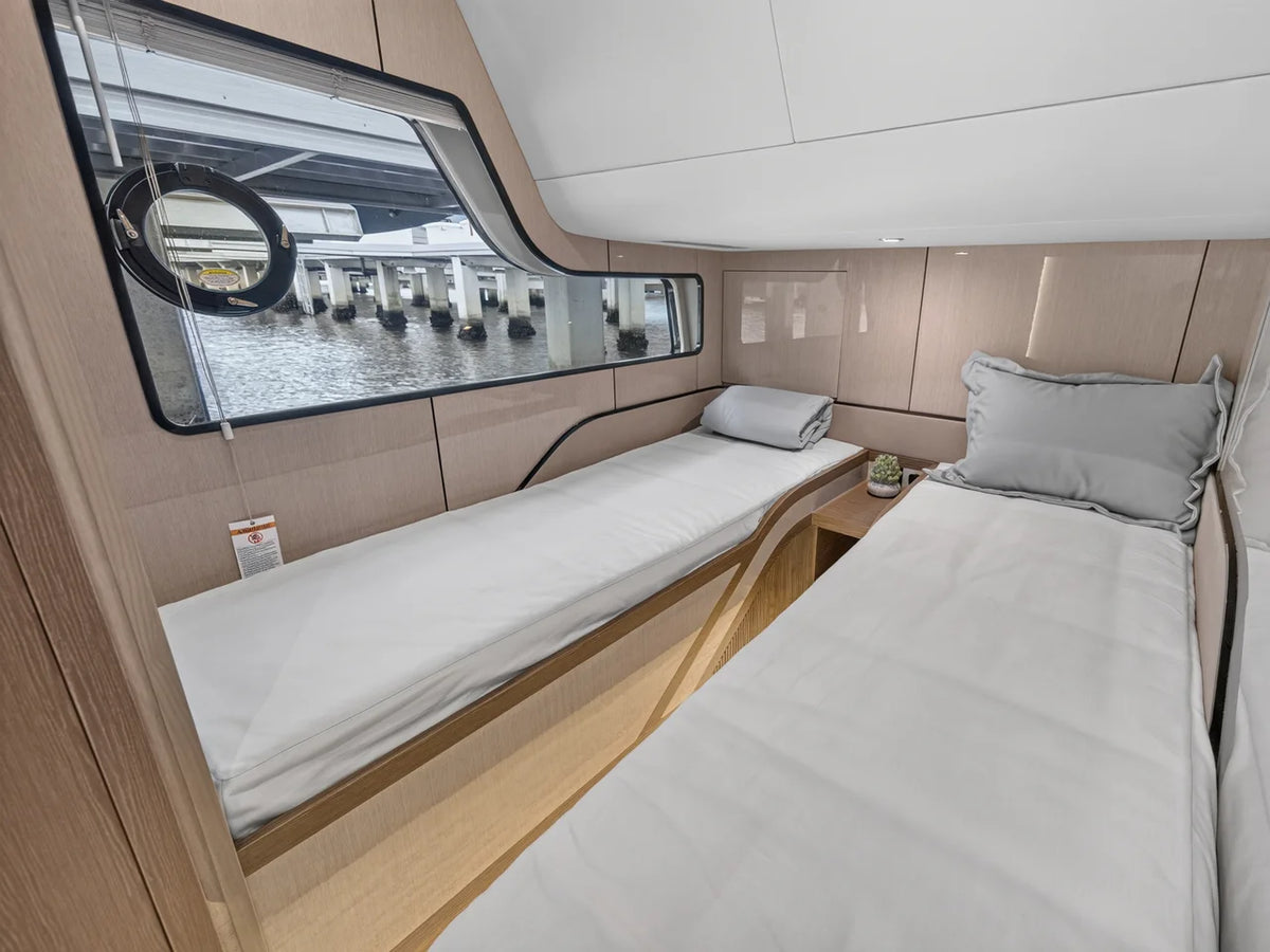 2026 Cruisers Yachts 57 FLY 57.0 feet, Clearwater, Florida #10