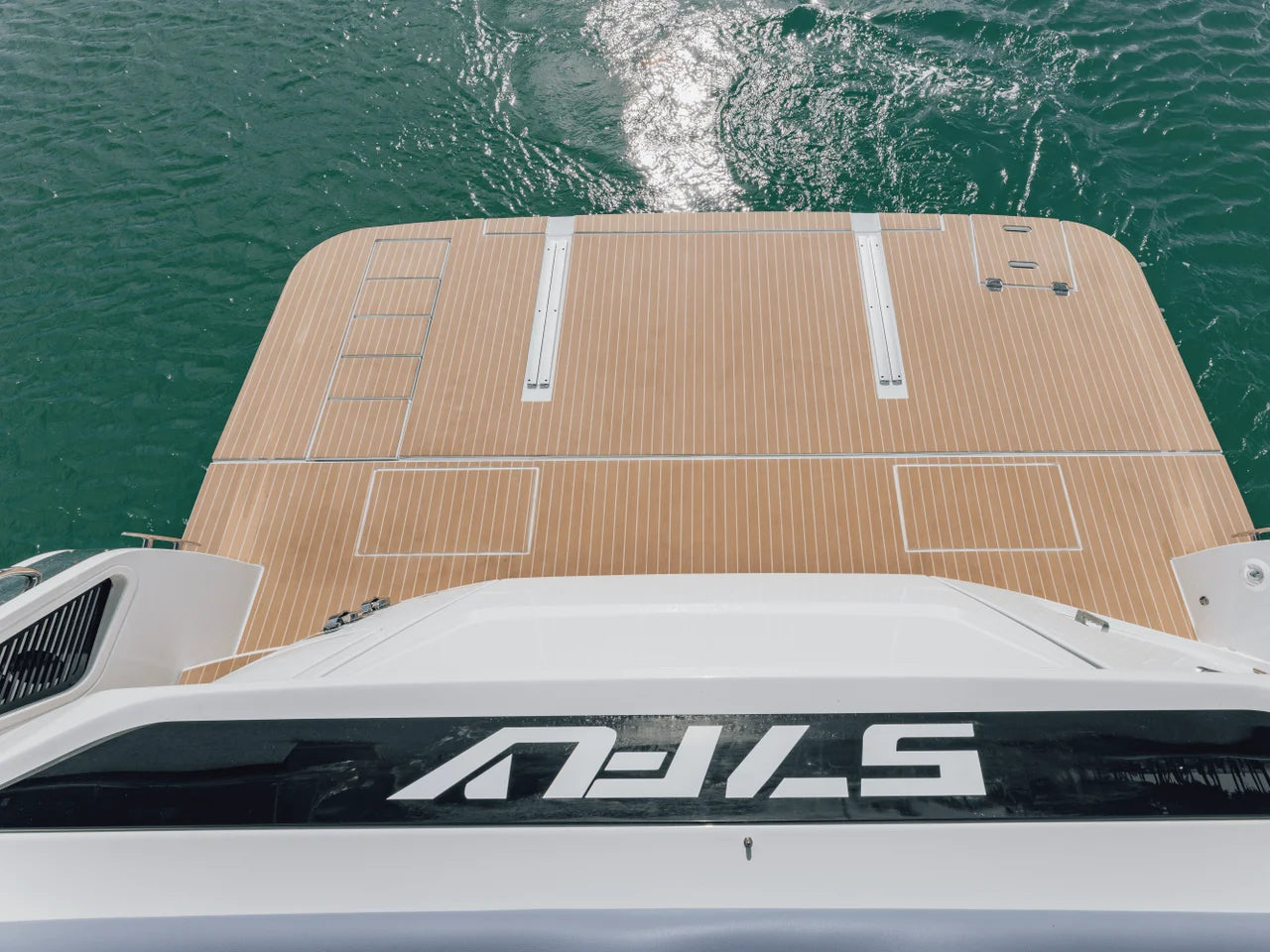 2027 Cruisers Yachts 57 FLY 57.0 feet, Clearwater, Florida #42