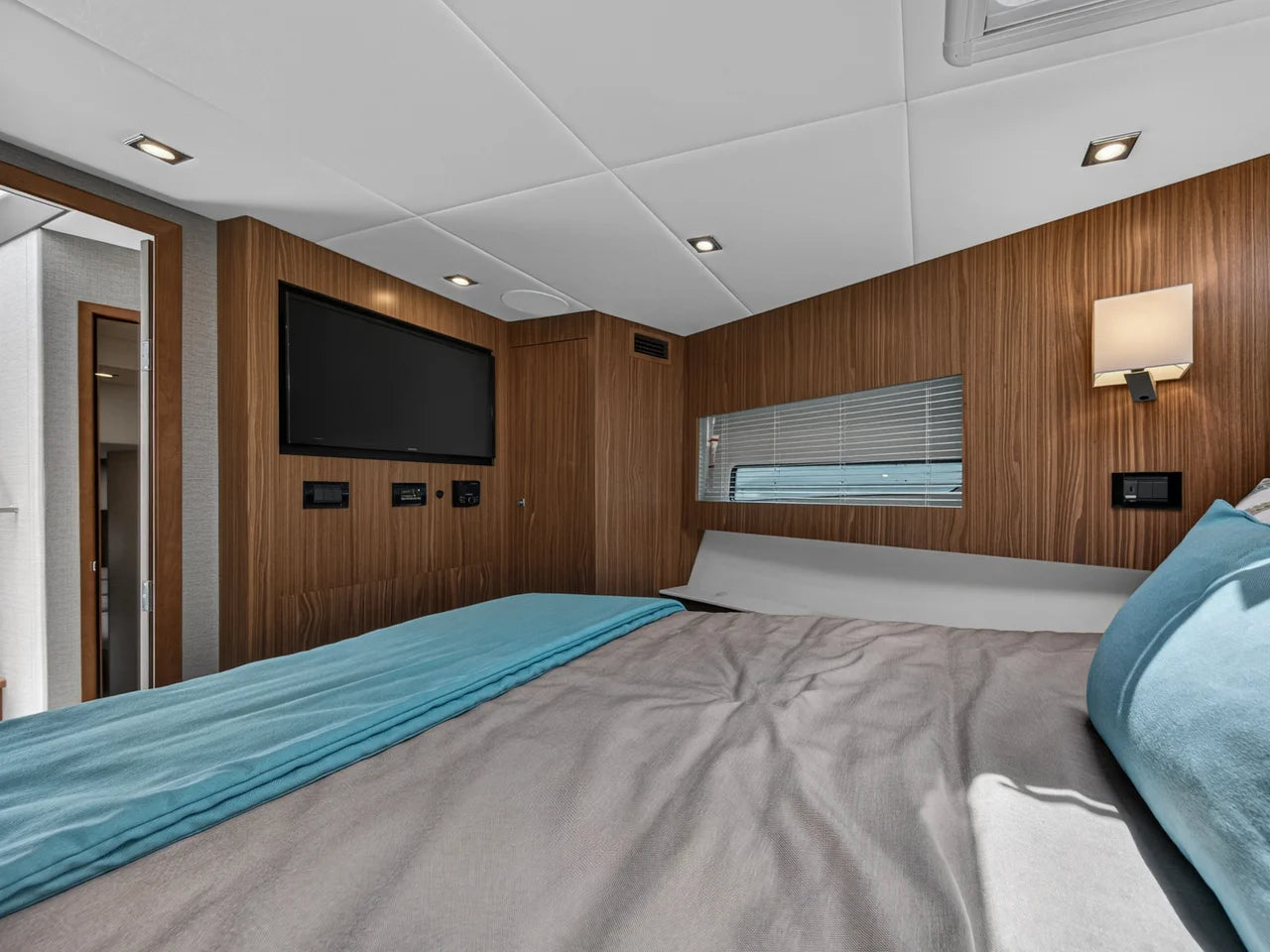 2026 Cruisers Yachts 46 Cantius 46.0 feet, Clearwater, Florida #47