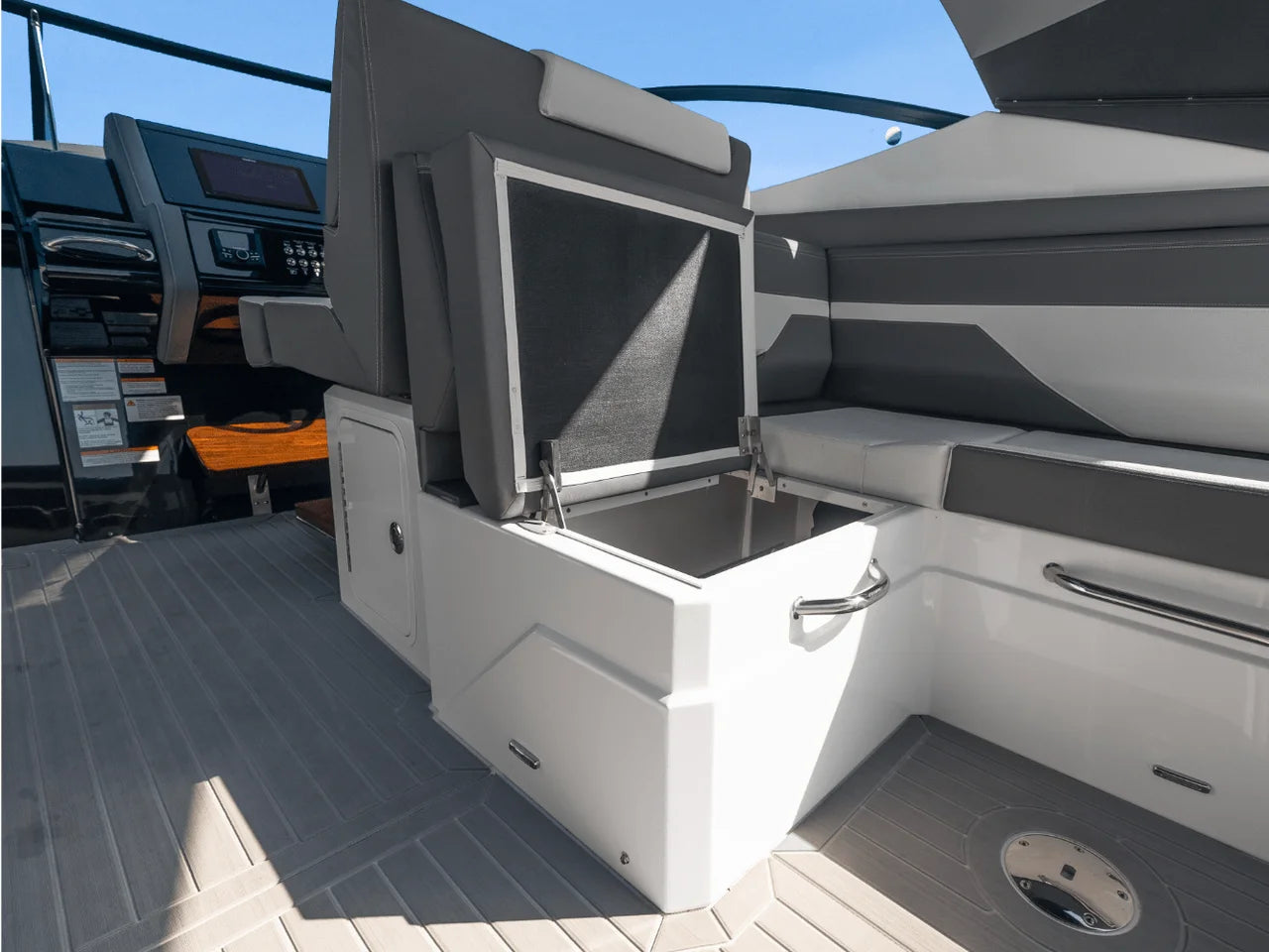 2027 Cruisers Yachts 38GLS-OB 38.0 feet, Clearwater, Florida #76