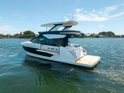 2026 Cruisers Yachts 57 FLY 57.0 feet, Clearwater, Florida #4
