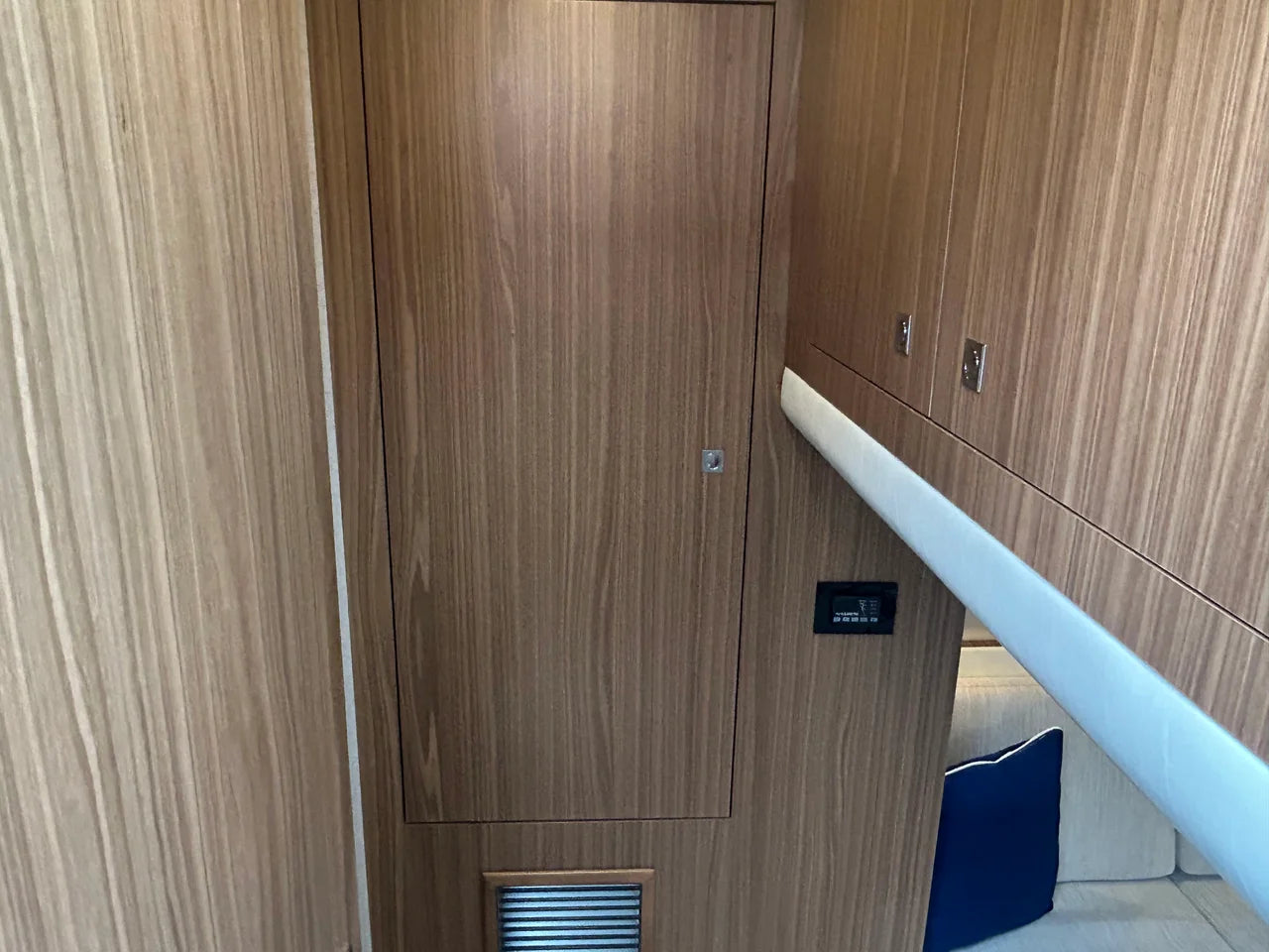2026 Cruisers Yachts 42 Cantius 42.0 feet, Clearwater, Florida #41