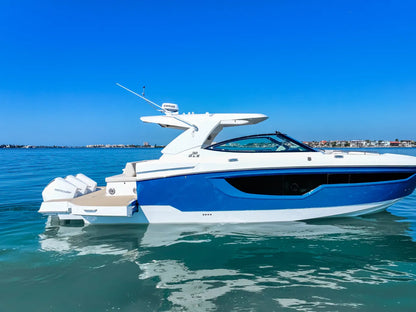 2026 Cruisers Yachts 38 GLS Outboard 38.0 feet, Clearwater, Florida #3